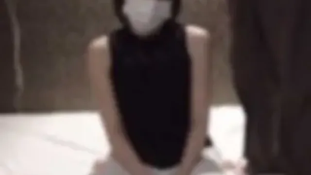 FC2-PPV-4839231 · 【Malinis】Kinakapos na Kabataang Asawa na Nagpupumilit Bayaran ang Utang ng Asawa, Kinukulong ang Kamay at 3P na Marahas na Sex