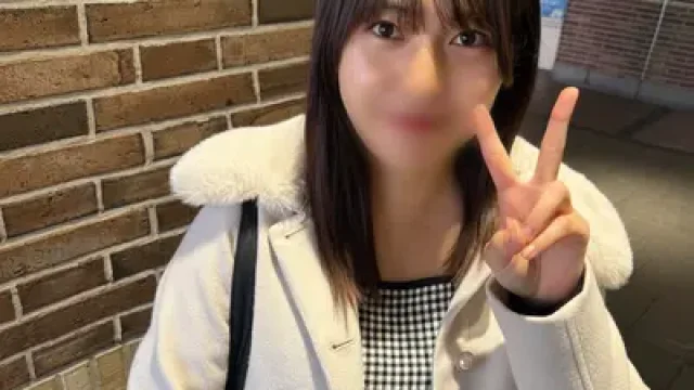 FC2-PPV-4849993 · 【3/10까지 1090pt】【첫 촬영】【2발】아오모리에서 상경한 지 얼마 안 된 D컵 순한 피부 미녀. 몸의 궁합이 너무 좋아서【기분 좋아…갈 거야…!】라며 신음하며 여러 번 경련. 아래 털 있는 젖은 보지에 확실히 질내사정.