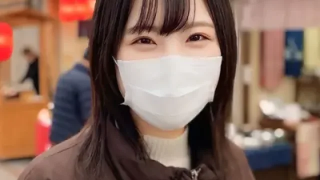 FC2-PPV-4885001 · [God-Tier] Amateur POV Record with a 19-Year-Old Idol-Like Wolf-Cut Beauty