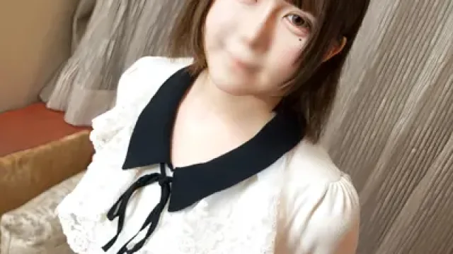 FC2-PPV-4915538 · ★露臉★素人妹來做色色的事了！案例＃136　玩具、深喉嚨口爆很多！還被強行口交了！可愛到爆的妖精　美久醬（20歲）的情況