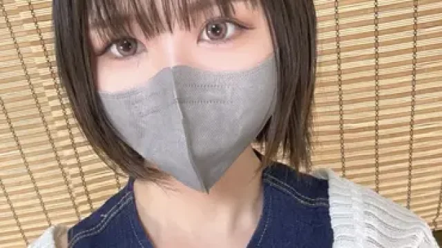 FC2-PPV-4919764 · 【完全素人&首拍】经验极浅超级可爱的清纯19岁♡持续刺激害羞且超敏感的身体直到中出啪啪啪♡附带特典