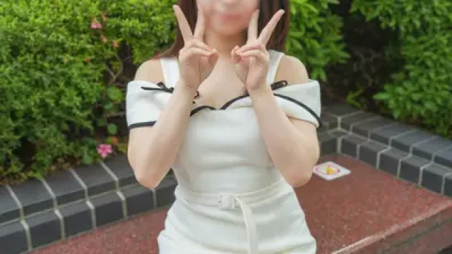 FC2-PPV-4921580 · 【Hanggang 7/7 1490pt】【Unang Shooting】※19-anyos G-Cup Milagrong Pagkikita. "Ang Unang Karanasan Ko ay sa Showgirl..." Tinuruan ng Malaking Tite ng Tito, Nanginginig sa Sarap. Punong-puno ng Mainit na Tamod ang Maliit na Katawan.