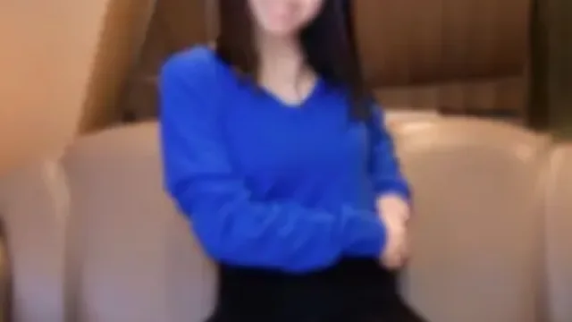 FC2-PPV-4924999 · 【無碼】童顏黑髮、嬌小美乳，全部都太棒了⤴而且天然髮質超色氣！與外表相反，對性愛非常積極，對這樣的女性連續兩次內射！ ※特典高畫質