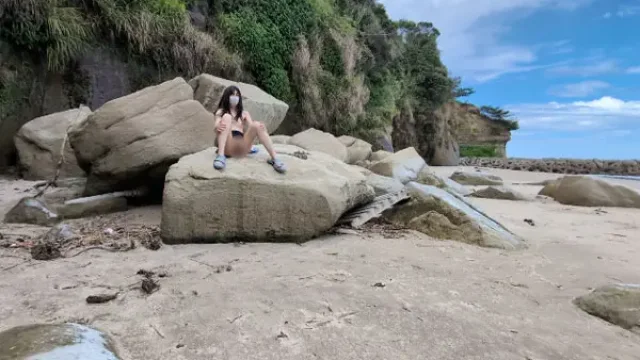 FC2-PPV-4961833 · ※Limitadong Bilang Para sa Unang Pagbili 1560pt→560pt※ Slender Na Magandang Misis Na Nahuli Ng Asawa 【Pag-enjoy Sa Tag-araw Part 5】 Akala Ay Presko Sa Dagat... Pero Mukhang Lugar Pala Ng Sumpang Ritwal, Hindi Sinadyang Horror Edition