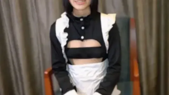 FC2-PPV-4978803 · 【노모】 호기심 왕성한 전직 컨셉 카페 알바생이 처음으로 덴마를 보지 깊숙이 삽입... 「와, 들어간다~!」라며 기쁜 듯이 자지러짐! 질싸 ※특전 고화질