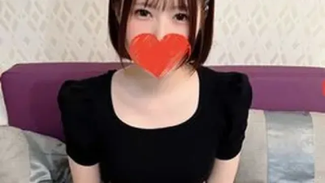 FC2-PPV-4995252 · 【初撮り】柔らかすぎる身体、純真なハニカミ笑顔。大人の色気が漂う美女の柔らかいカラダは驚異的な柔軟性と衝撃の腰使い！両足を180度に開いて後ろから前から欲望のままに突きまくり！