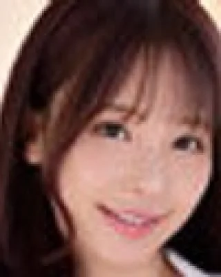 Kana Momonogi