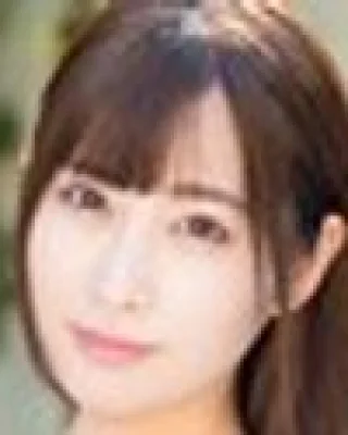Momo Hazuki