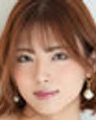 Kana Hiiragi